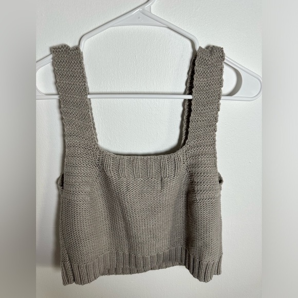 KENDALL + KYLIE Gray Tank Top Size Medium - Picture 3 of 10